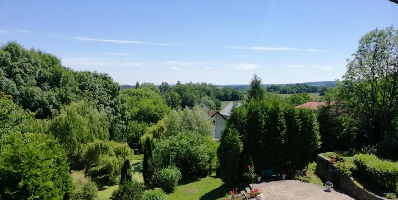 Apartman Fara Vcelakov Dış mekan fotoğraf